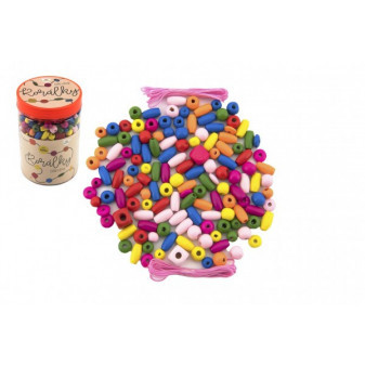 Kolorowe drewniane koraliki z gumkami ok. 900 szt. w plastikowym pudełku 9x13,5 cm