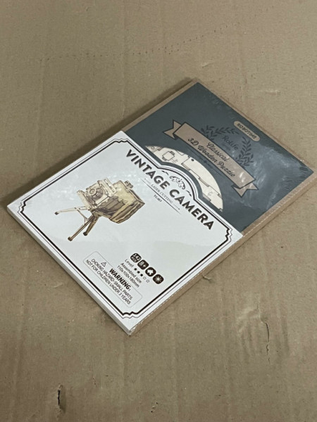 Drewniana układanka 3D RoboTime Historyczny aparat fotograficzny