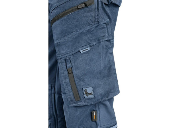 Męskie spodnie CXS LEONIS w kolorze niebieskim z czarnymi dodatkami, rozmiar 52