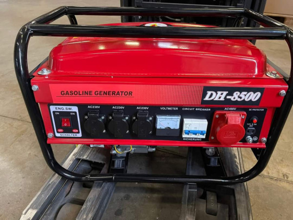 KraftWorld Trójfazowy generator benzynowy DH-8500 3 kW