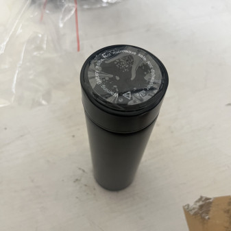 Termos Aga z termometrem 500 ml czarny DAZ875