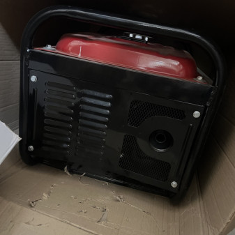 KraftWorld Trójfazowy generator benzynowy 3 kW 2DAZ128